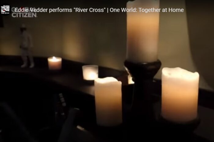 Eddie Vedder suona River Cross sul palco virtuale di One World: Together at home