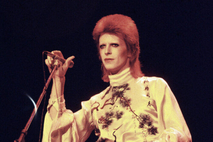 Il viaggio introspettivo tra le stelle di David Bowie: "Stardust" riscrive il concetto di biopic?