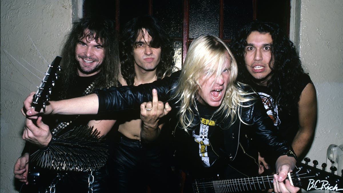Trentasette anni di thrash metal con "Show No Mercy" degli Slayer