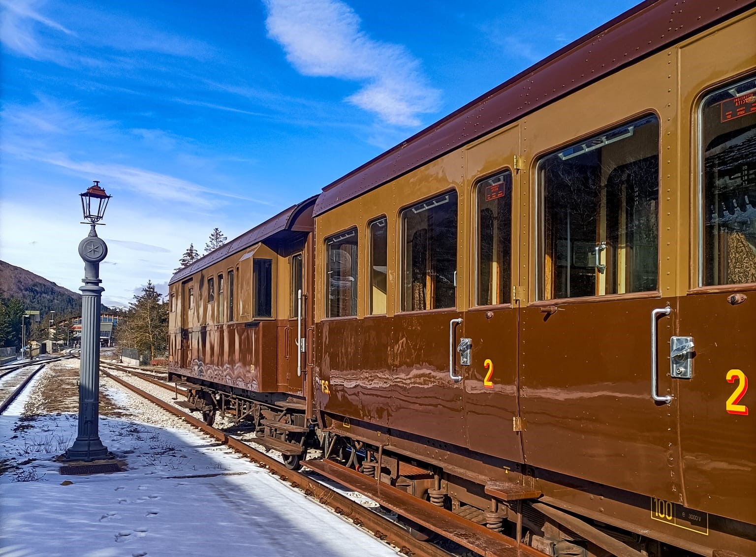 Viaggio nel cuore dell'Abruzzo con il treno storico: il racconto dell'Abruzzo Winter Instameet (foto-video)