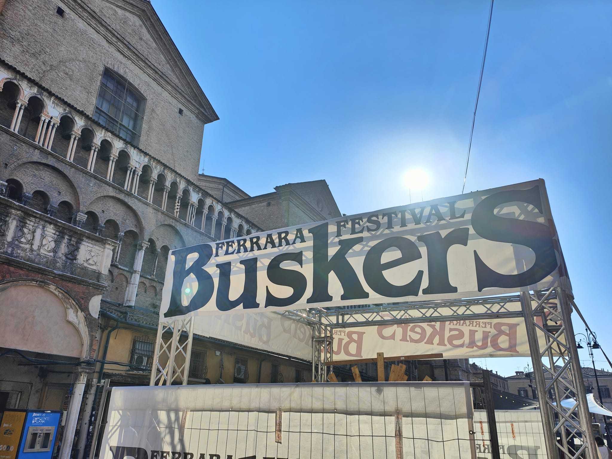 A Ferrara (ri)parte il Buskers festival: 250 spettacoli in 5 giorni