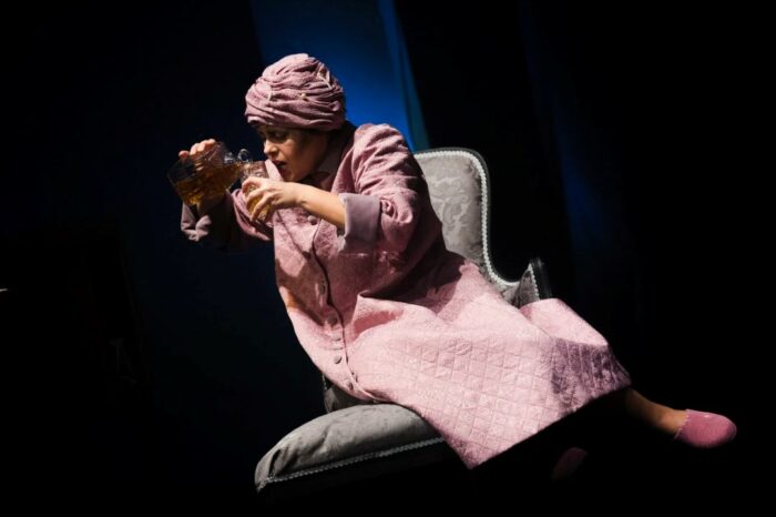 "Edith Piaf, l’usignolo non canta più": Melania Giglio al Teatro Talia